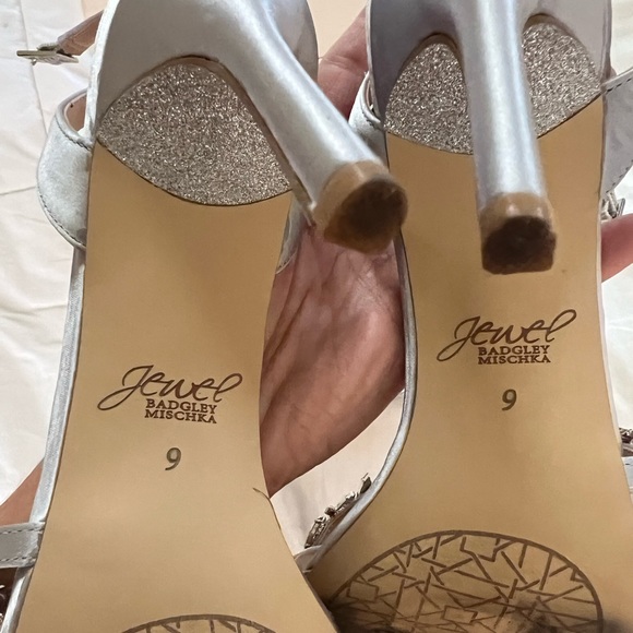 Jewel Badgley Mischka Merida Silver heels - Picture 2 of 7